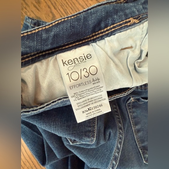 KENSIE EFFORTLESS ANKLE MID-RISE JEANS - SIZE 30/10 - Picture 5 of 6